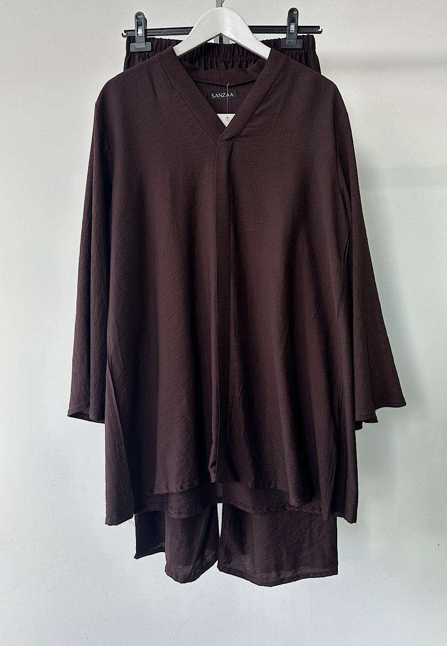 NORA V-neck two piece coord set brown