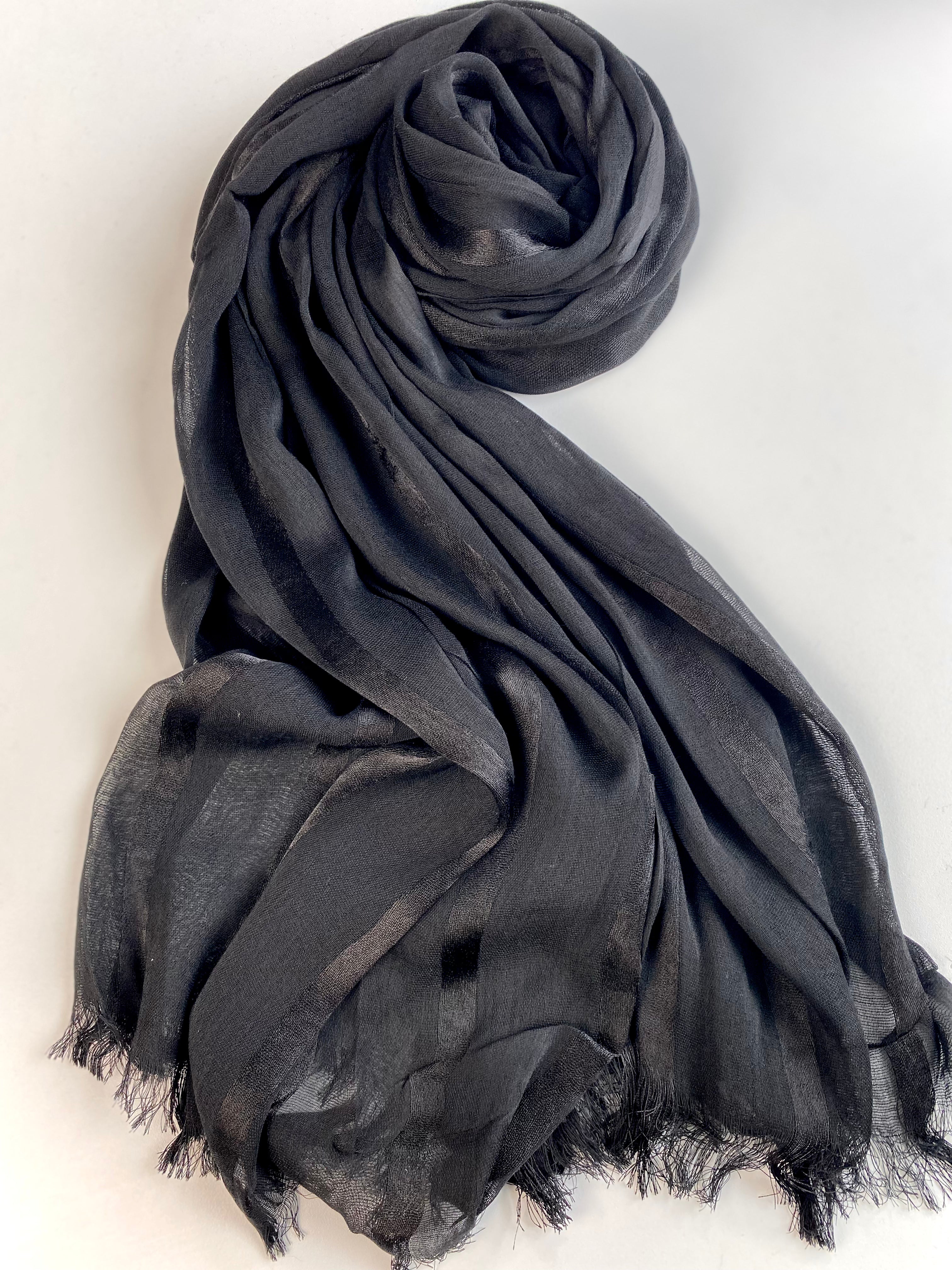 Black hijab with stripe detail