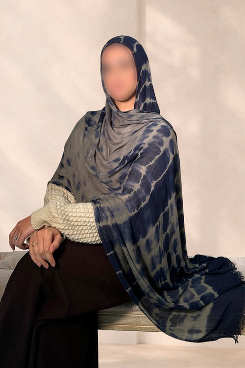 Ripple Tie-Dye Hijab Navy Blend