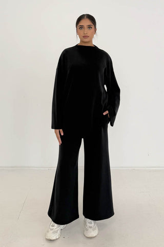 MAHIN TWO-PIECE KNIT SET BLACK