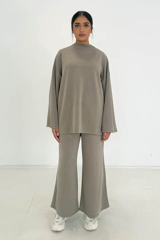 MAHIN TWO-PIECE KNIT SET BLACK