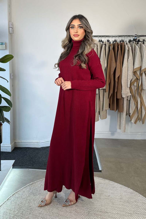 ROLL NECK TWO-PIECE SET RED
