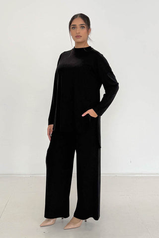MAHIN TWO-PIECE KNIT SET BLACK