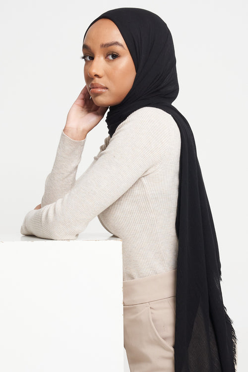 Black | Deluxe Crinkle Hijab