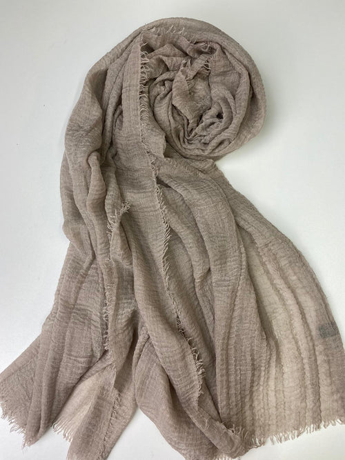 Skimming Stone Crinkle Cotton Hijab